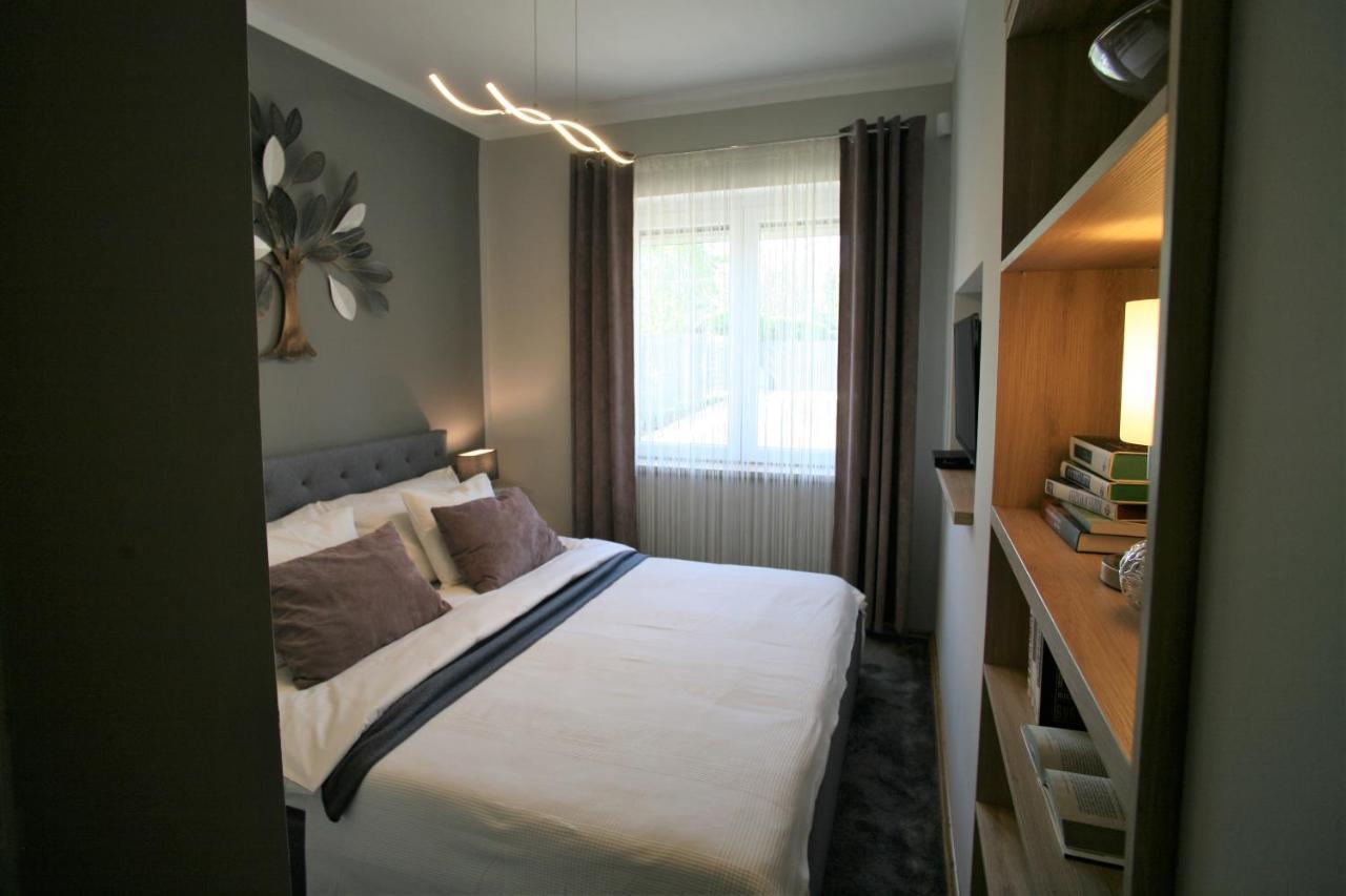 Otium Wellness Apartmanhaz 벌러토너커러처 외부 사진