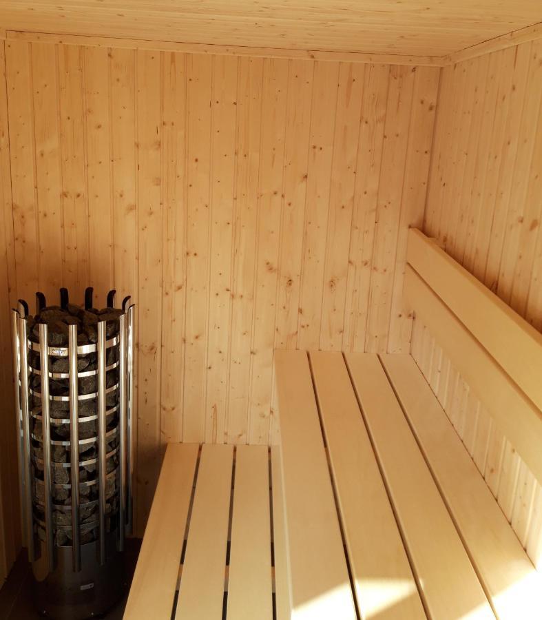 Otium Wellness Apartmanhaz 벌러토너커러처 외부 사진