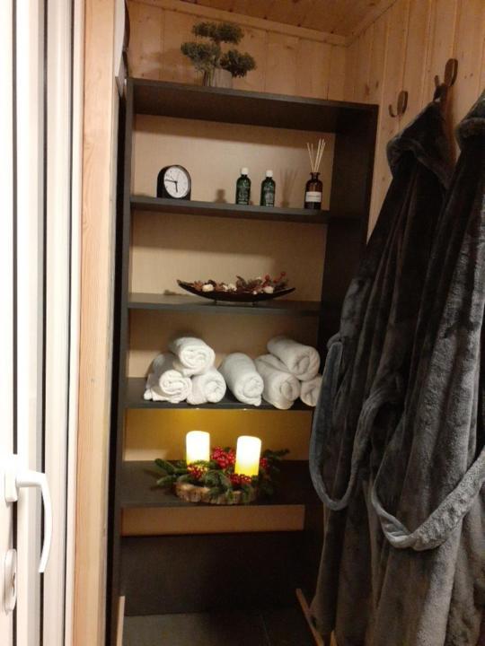 Otium Wellness Apartmanhaz 벌러토너커러처 외부 사진