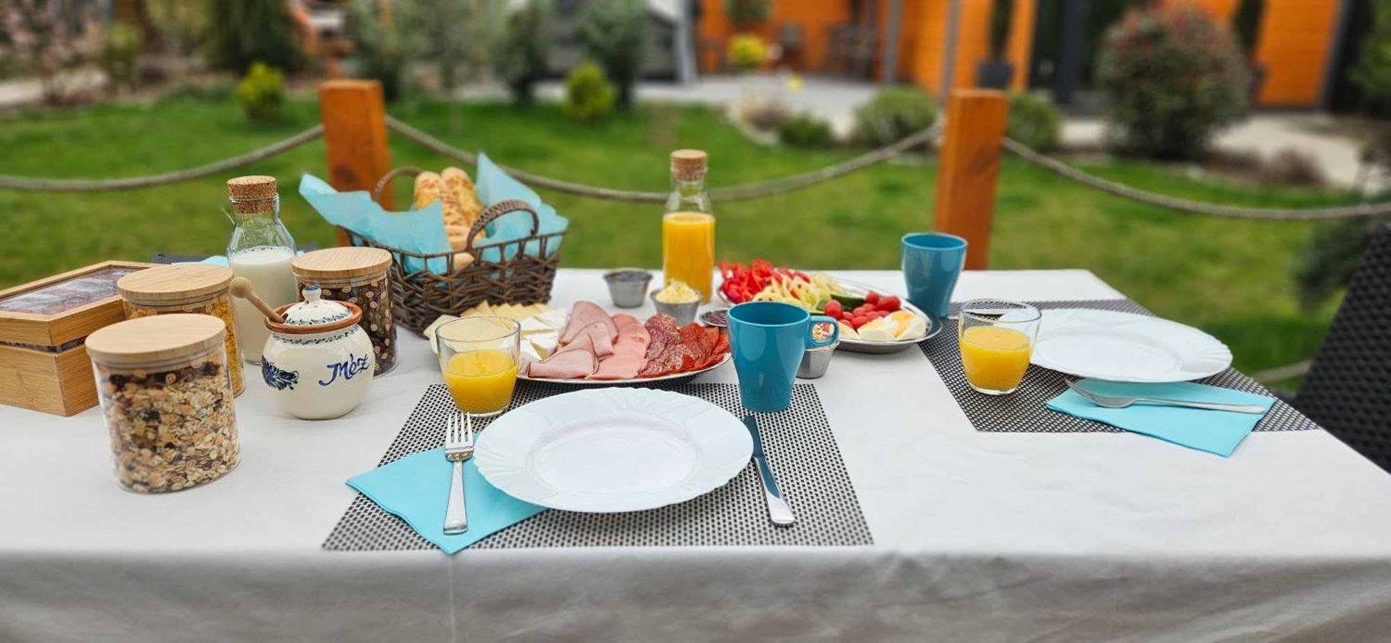 Otium Wellness Apartmanhaz 벌러토너커러처 외부 사진